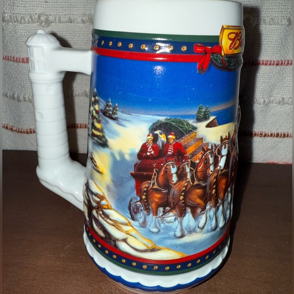 Vintage Budweiser Holiday Stein 2002 - Vibrant Blue and Red - Picture 5 of 13